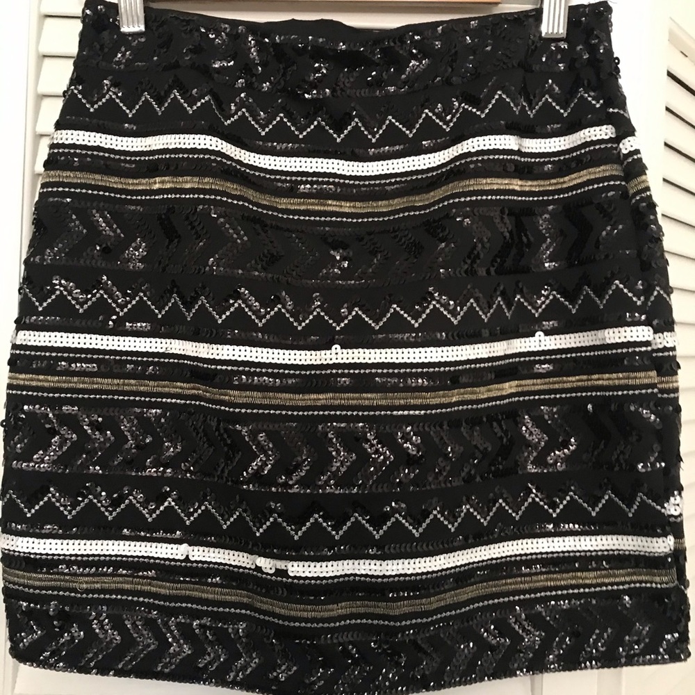 Sequin Mini Skirt - Picture 3 of 3
